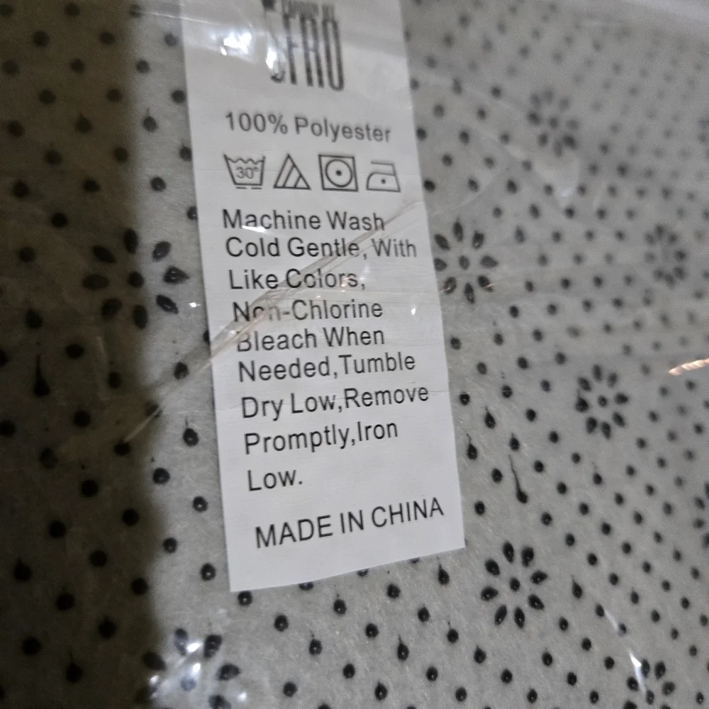 Fabric Shower Curtain/Mat 2-PC Set NEW!! Bathroom Chic/Style/ Royal White